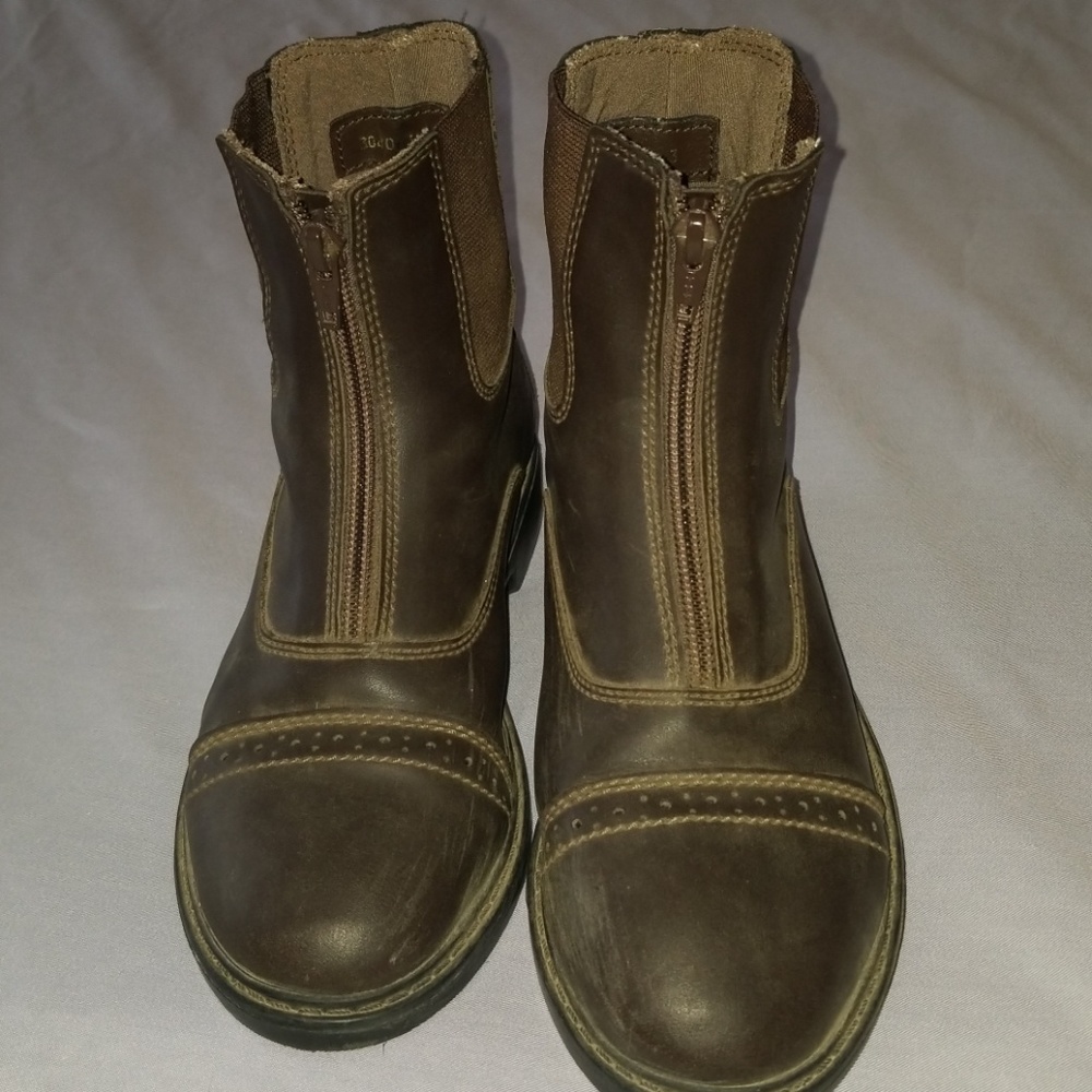 Horse riding boots